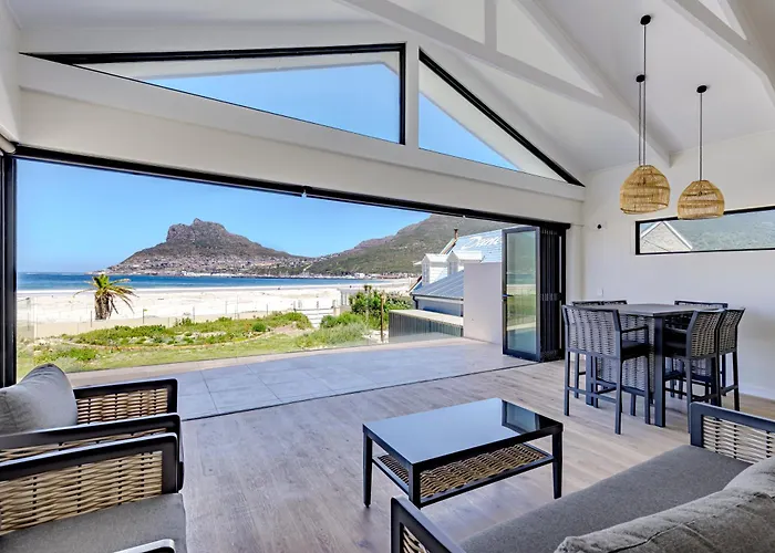 3 Bed With Fireplace & Sea Views From 2 Balconies